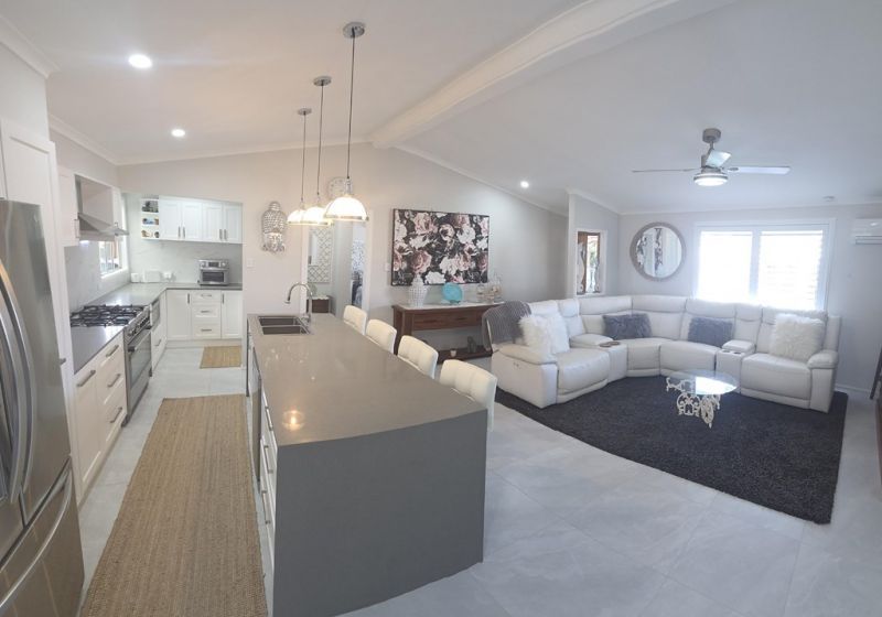 Refined Coastal Living