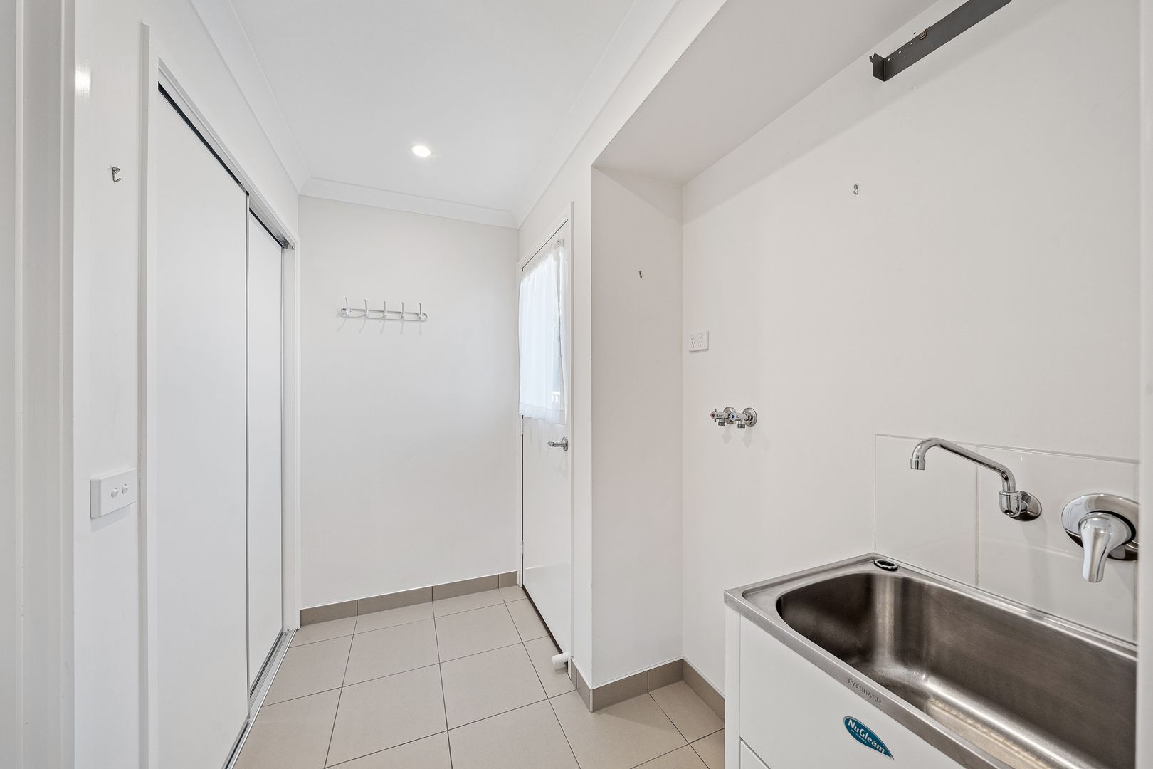 1 Hollydene Court - Palm Lake Resort Willow Lodge