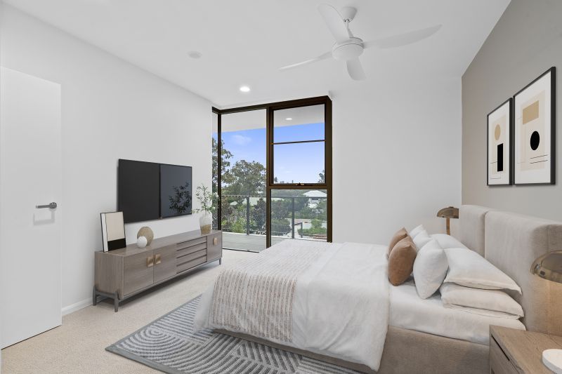 North-facing, fourth-floor apartment with views to the City.