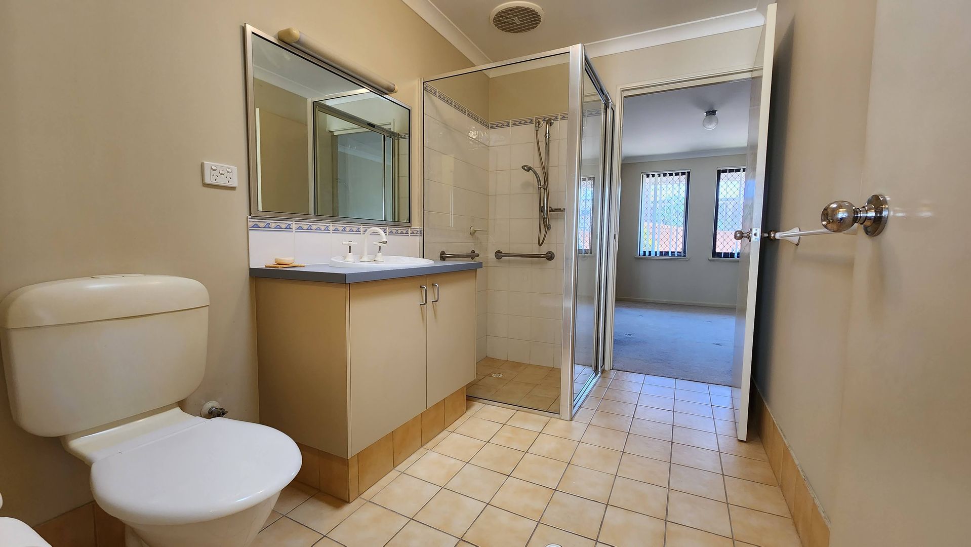 Over 55's - 2 bedroom Independent Living Unit in a Retirement Village - Innaloo 