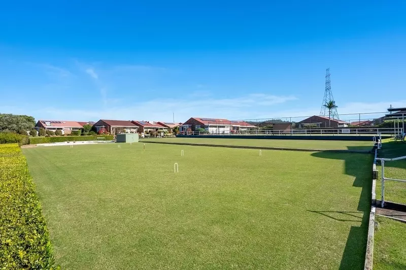 Stunning, spacious two bedroom villa with solar water and electricity!