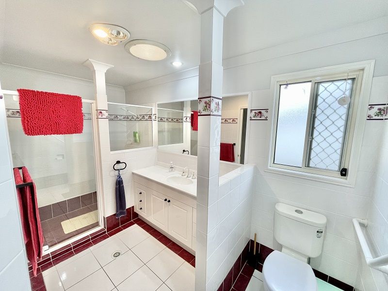 Enjoy retirement living in this Stunning home. - GREENBANK GARDENS