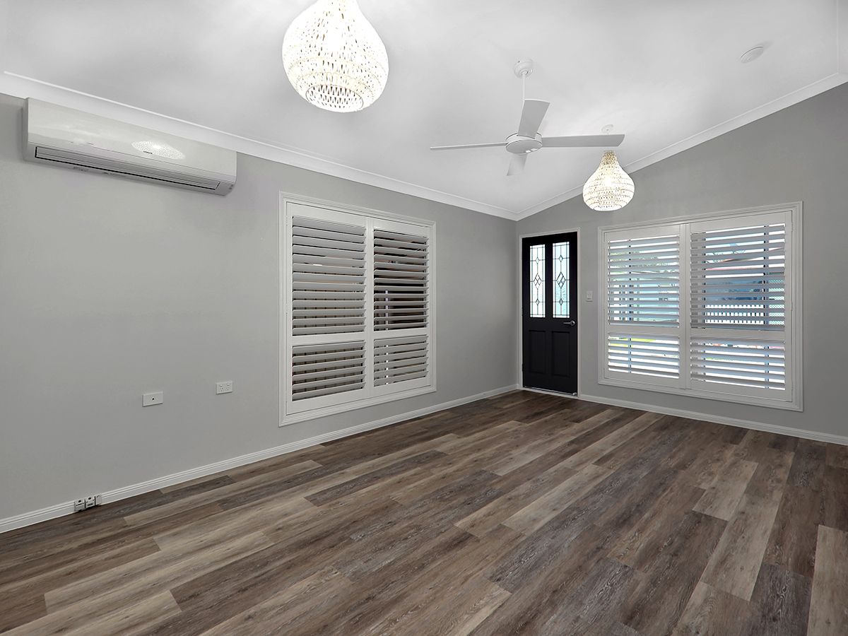 Villa - 2 Bedroom + Enclosed Sun Room + Renovated - SOLD!