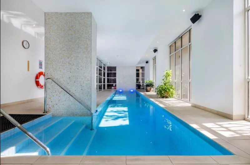 Spacious two-bedroom apartment with north-facing balcony