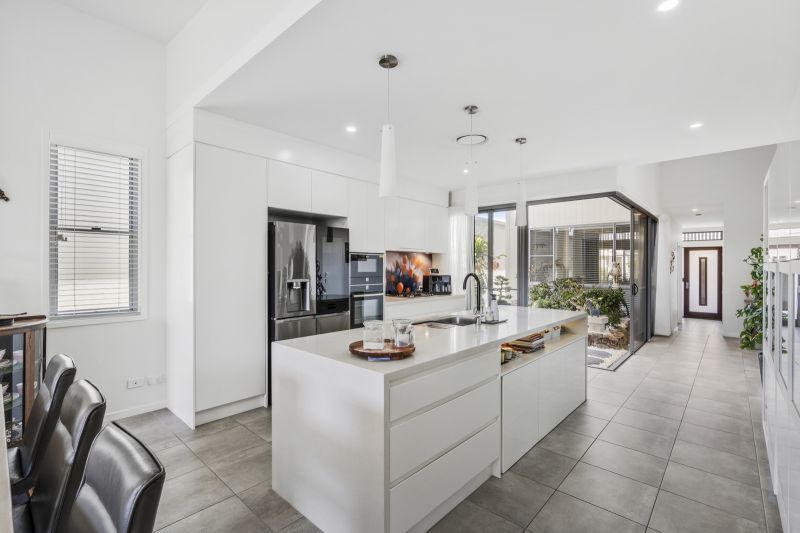 Site 002 - Established Silver Mist I