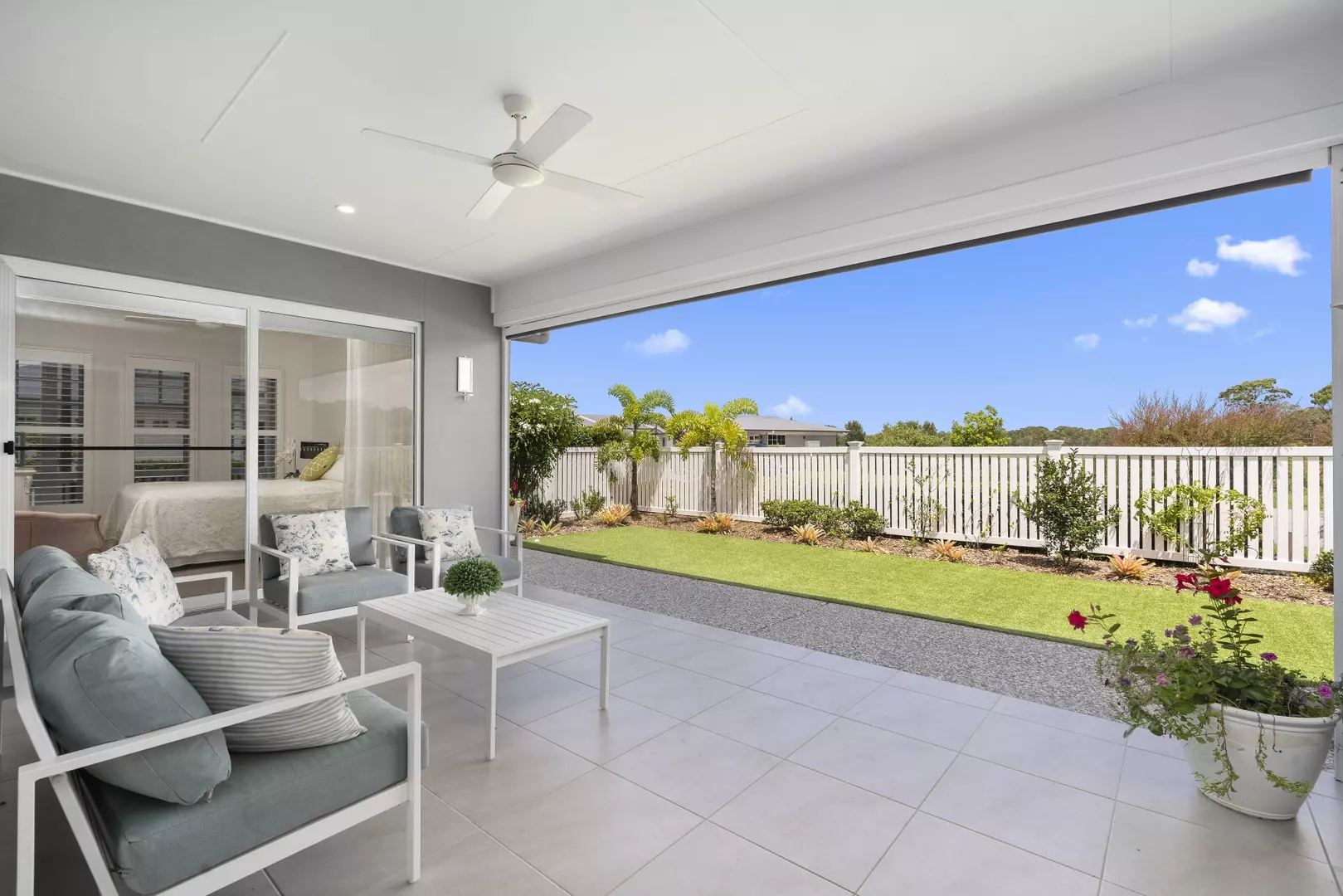 Palm Lake Resort Beachmere Bay