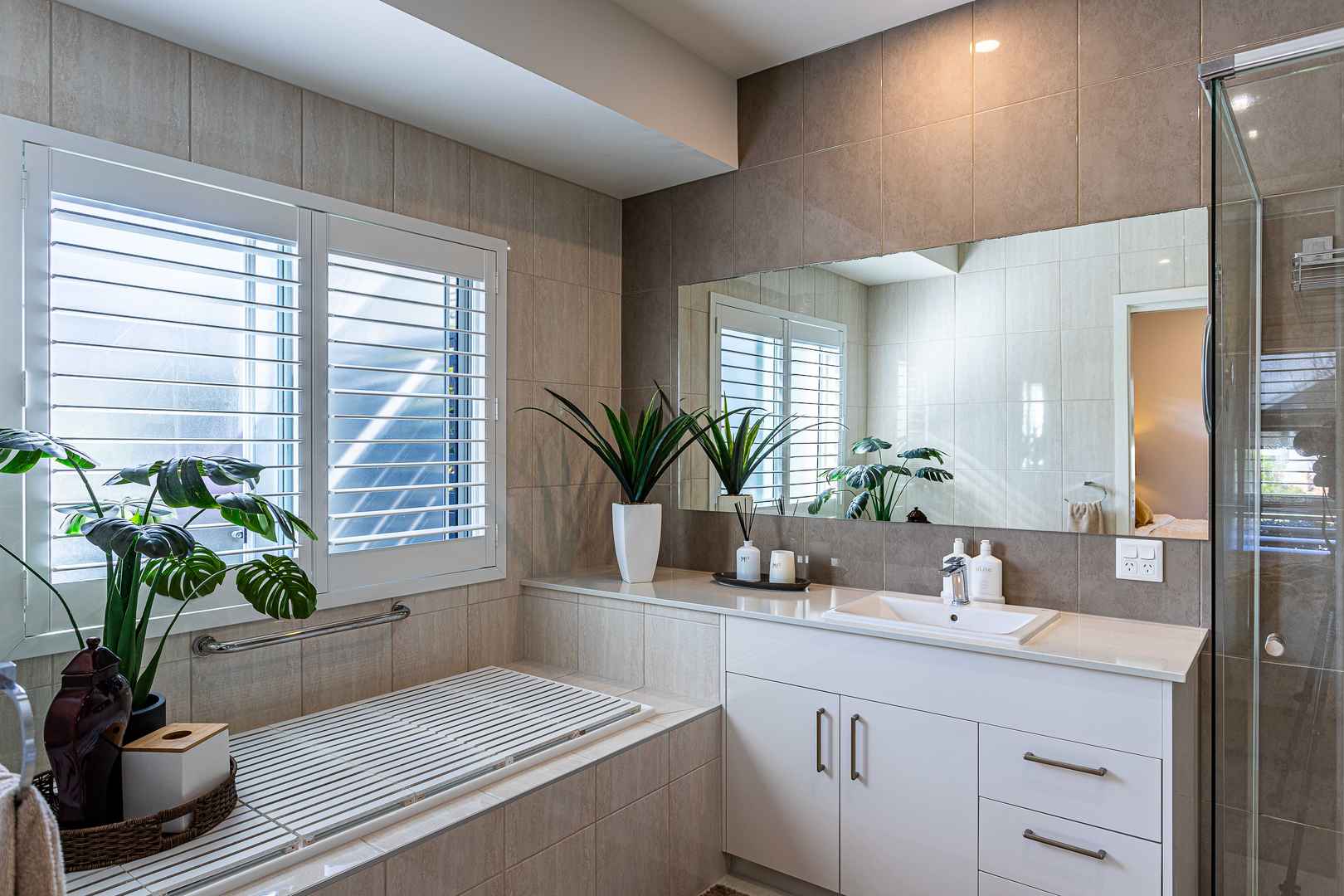 Degas III- by Palm Lake Resort Tea Gardens