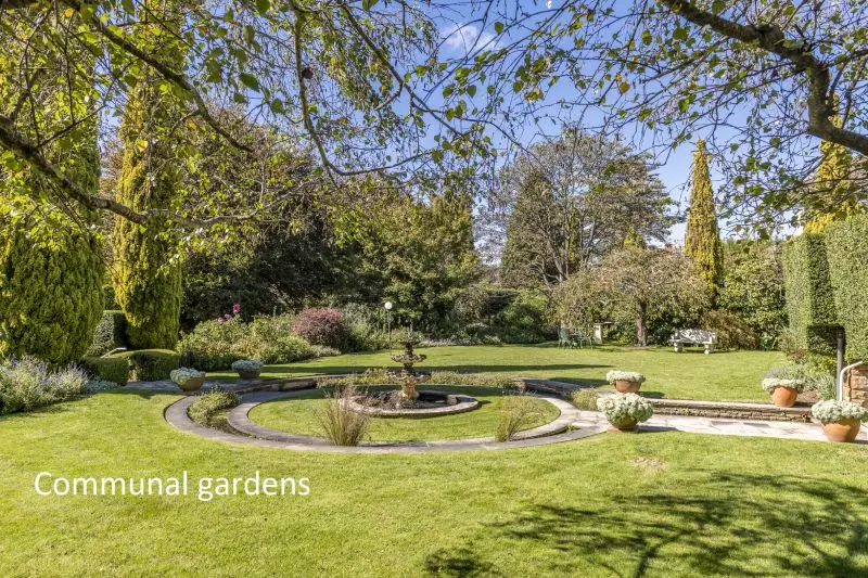 Studio Serviced Apartment with Corner Position