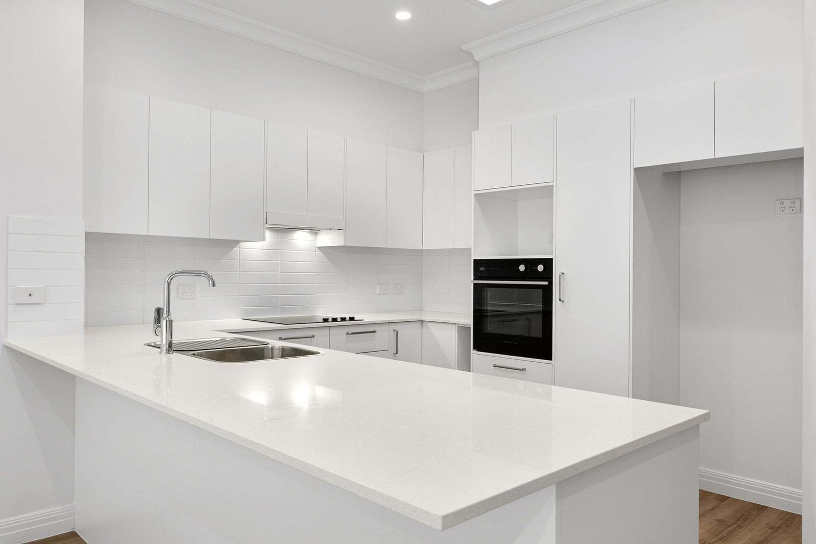 Spacious Garden Unit in Peaceful Cul-de-Sac