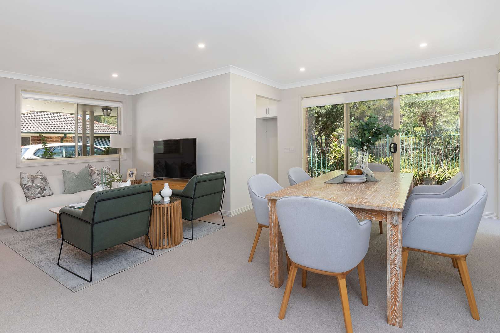 Space, outdoor amenity and a stunning renovation are ready to turn your retirement dream to reality