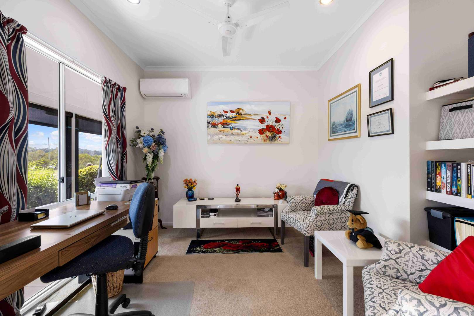 Great location for this home in Palm Lake Resort Eagleby