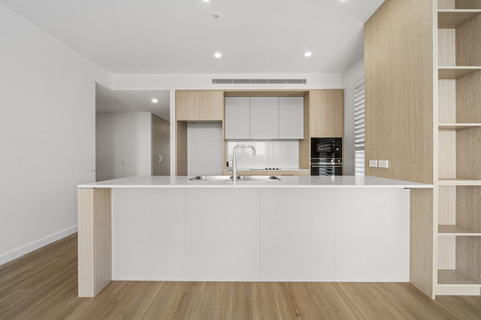 Expansive Apartment with large balcony