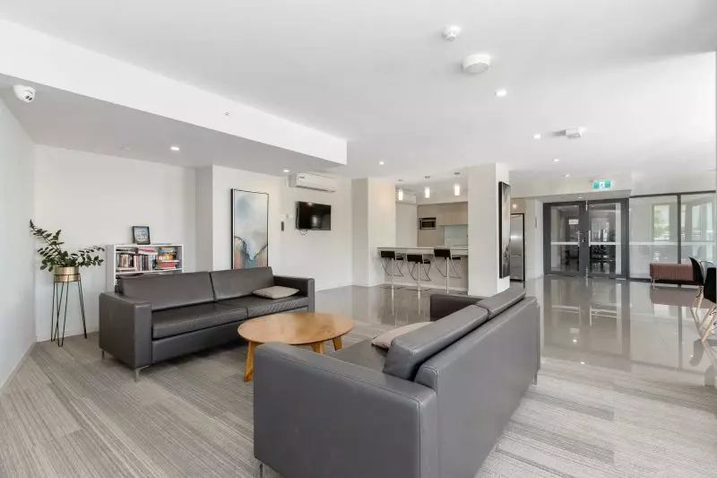 Superb Living by the River