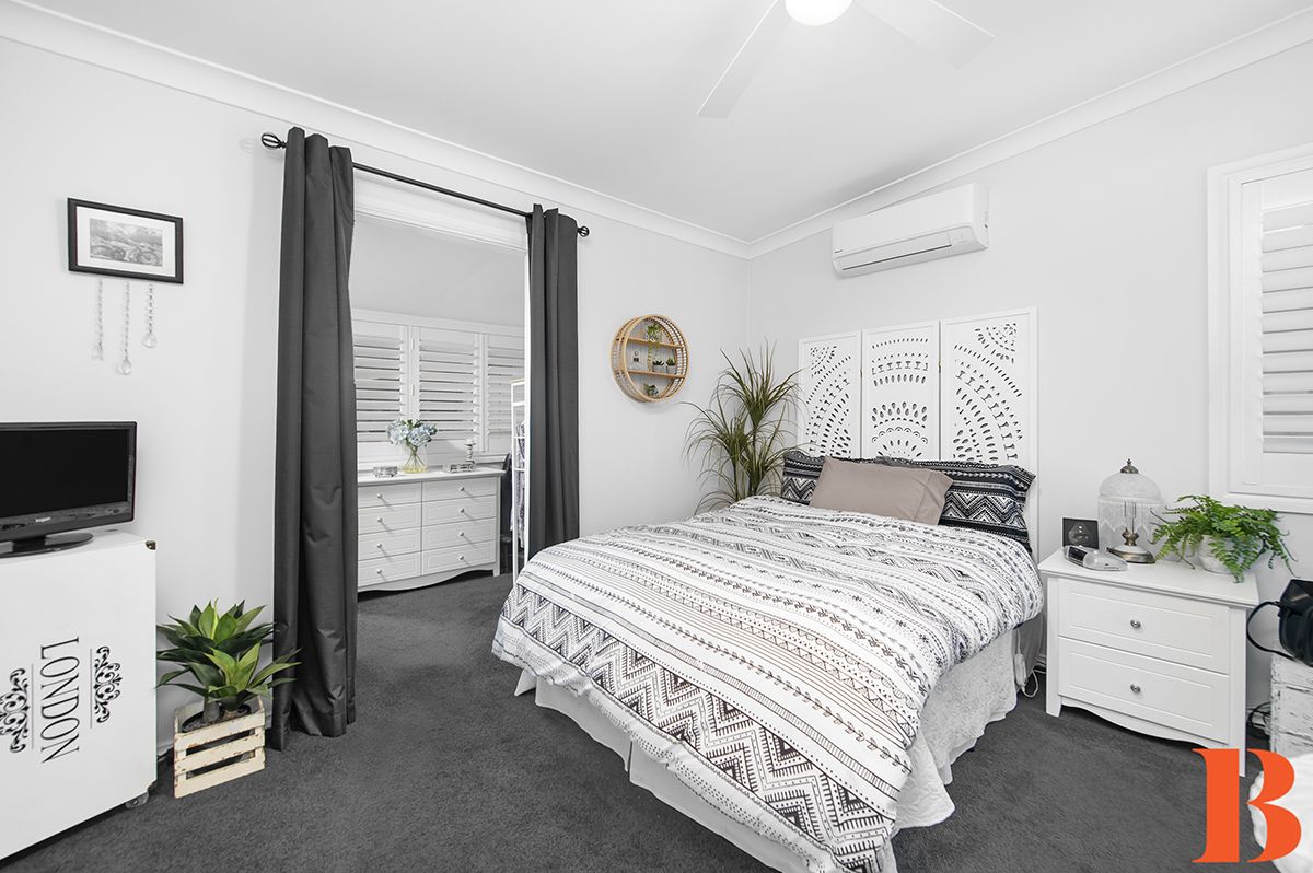 UNDER CONTRACT - DEPOSIT TAKEN -Splendid Presentation - Spacious Living - 2 Car Parking