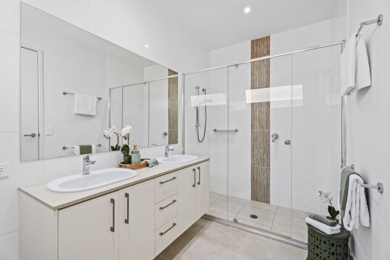 Bright, Spacious Home with Alfresco Living