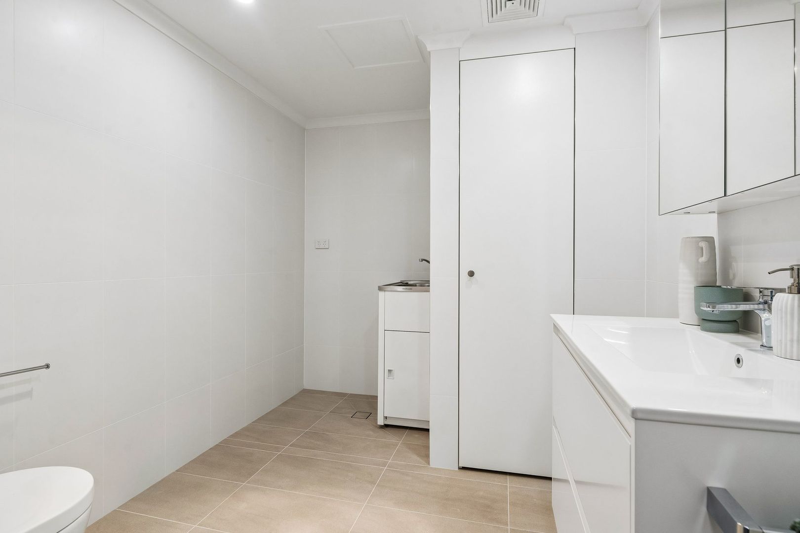A Peaceful Villa Steps From the Community
