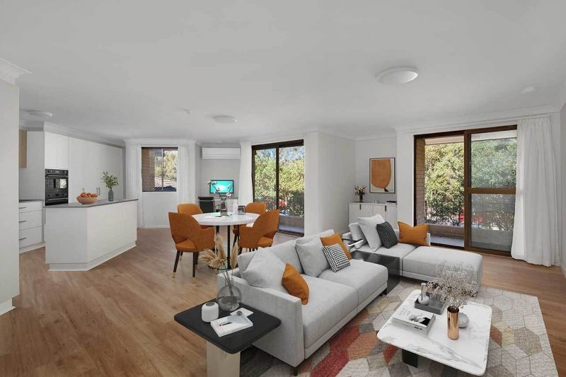 Apt SL27 – Centrally located, oversized and modern 1-bed with study