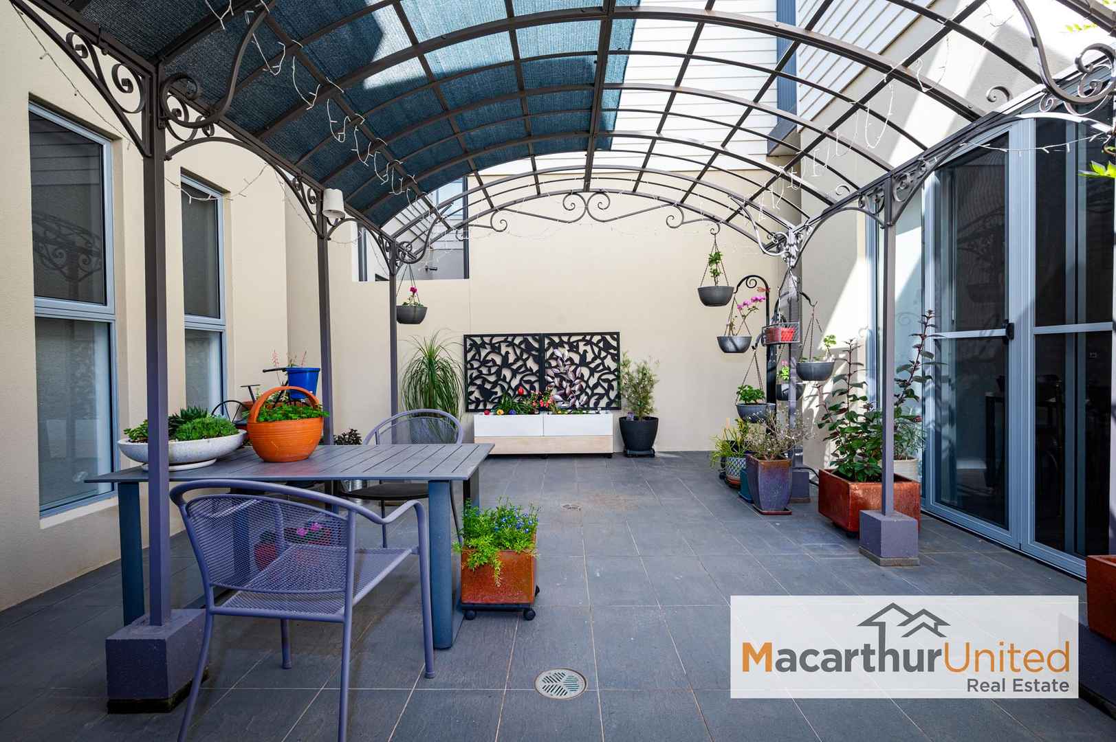 STYLISH VILLA OPPORTUNITY! LIFESTYLE LIVING AT ITS BEST!