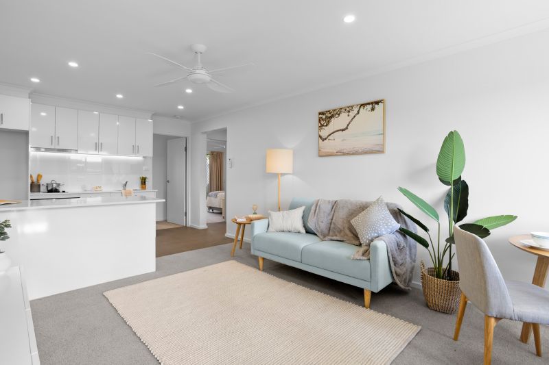 Beautifully Located Villa Near the Community Centre