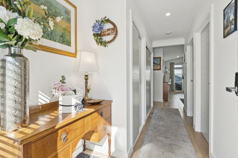 Tranquil Modern Living!