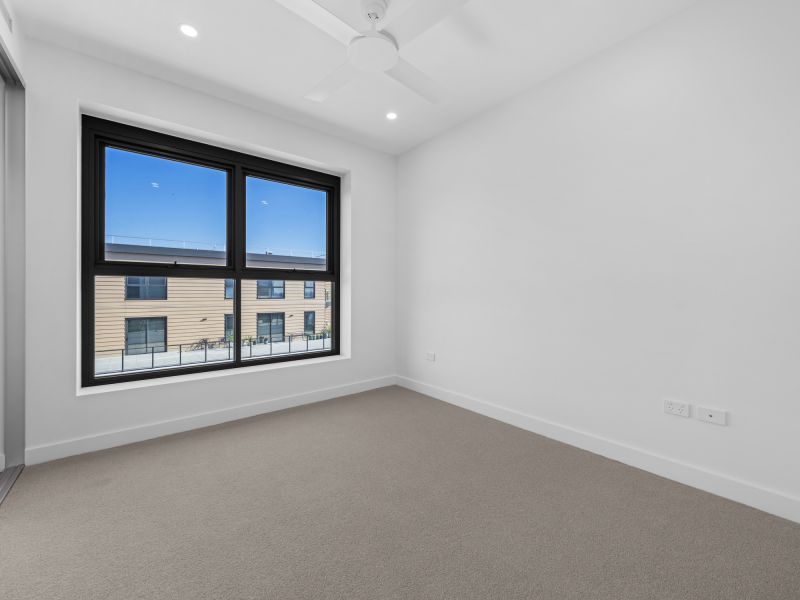 Expansive Apartment with large balcony