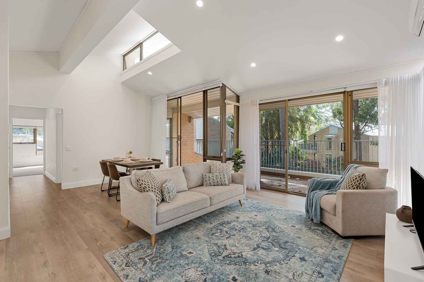 A Peaceful Haven of Light & Comfort - Unit 28