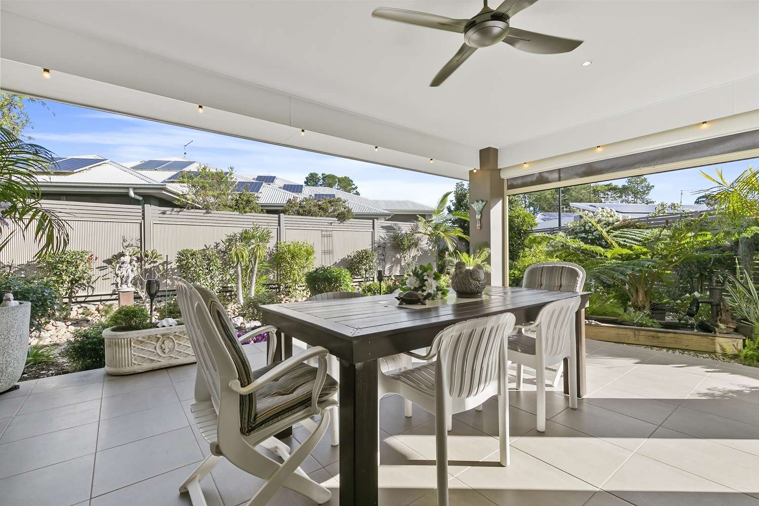 Halcyon Glades - Perfect move in ready home!