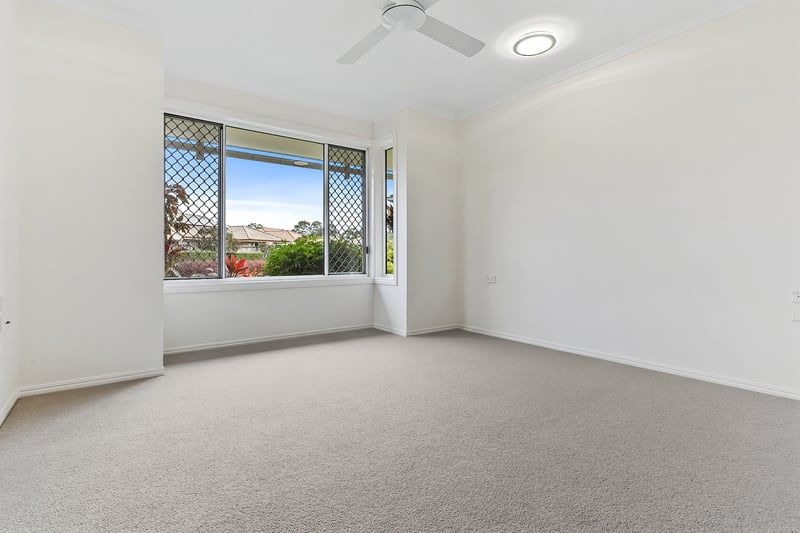 Totally Refreshed North-Facing Villa with Greenspace Views