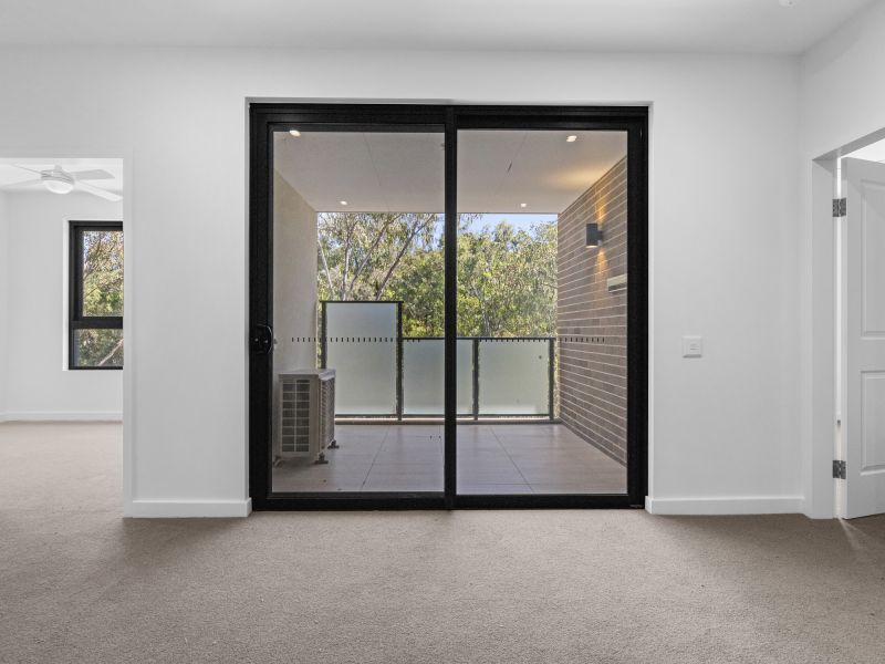 Spacious Living, Second Floor Position