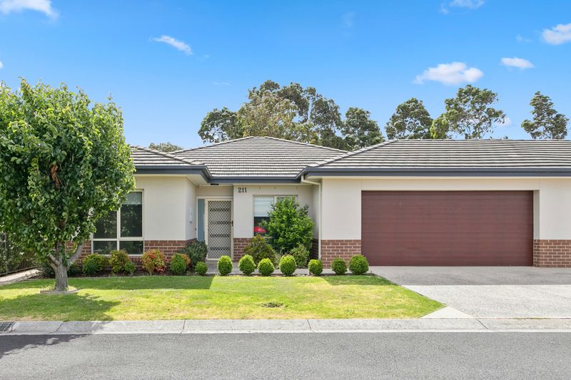 Bright Open Living, Court Location