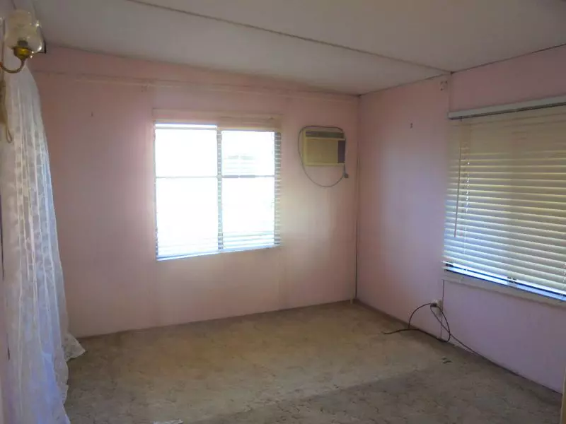 Lime Tree Village - Site 60