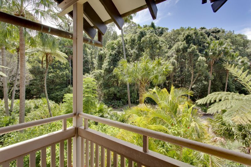 Quiet and privately located apartment with leafy outlook