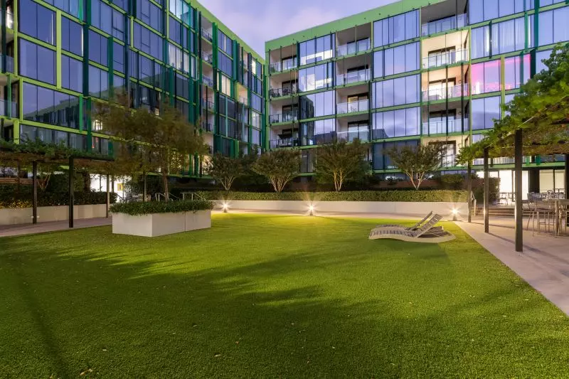 Great Outlook and Stylish Living!