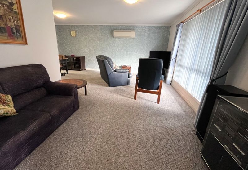 Beautiful Home - Fantastic Location