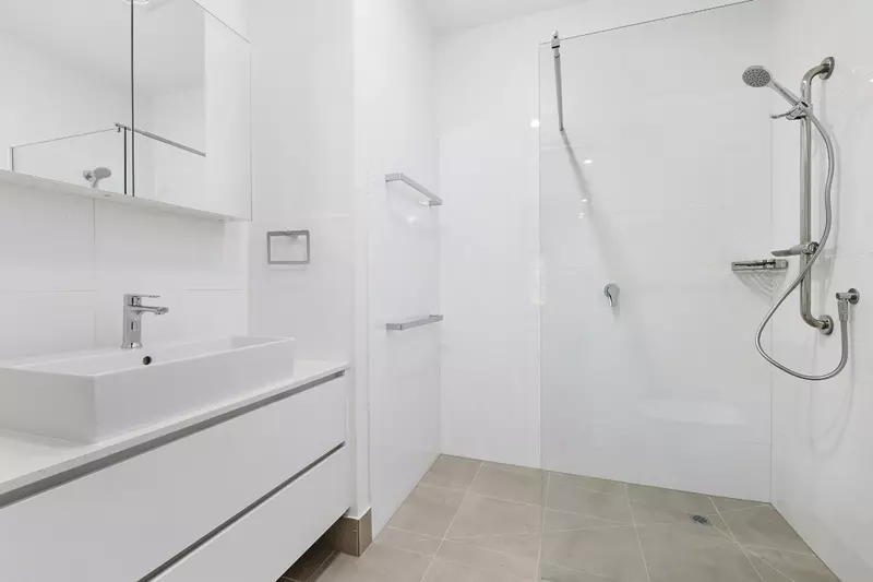 Spacious Garden Unit in Peaceful Cul-de-Sac