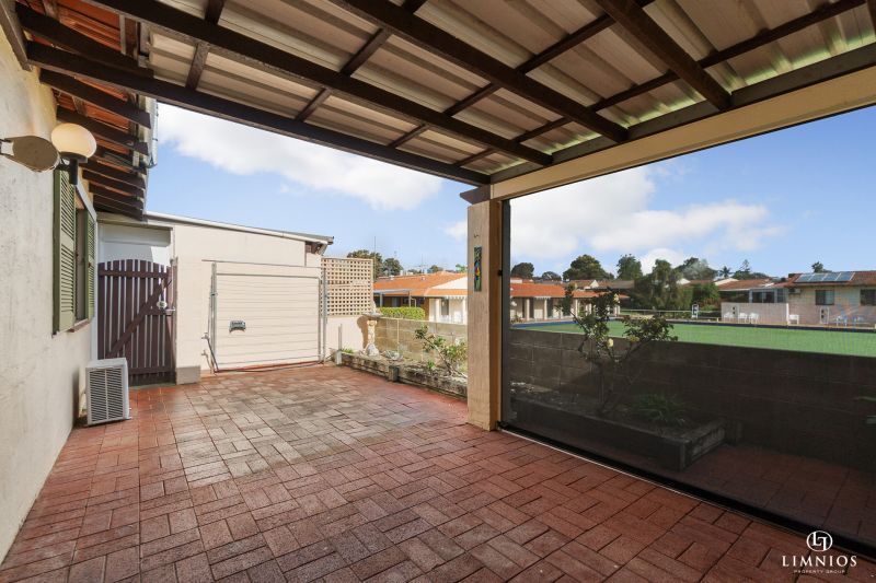 UNDER OFFER - Grandstand views of the Bowling Green