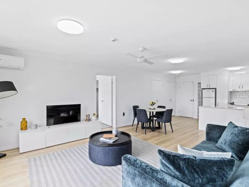 2-bedroom apartment with lush green views