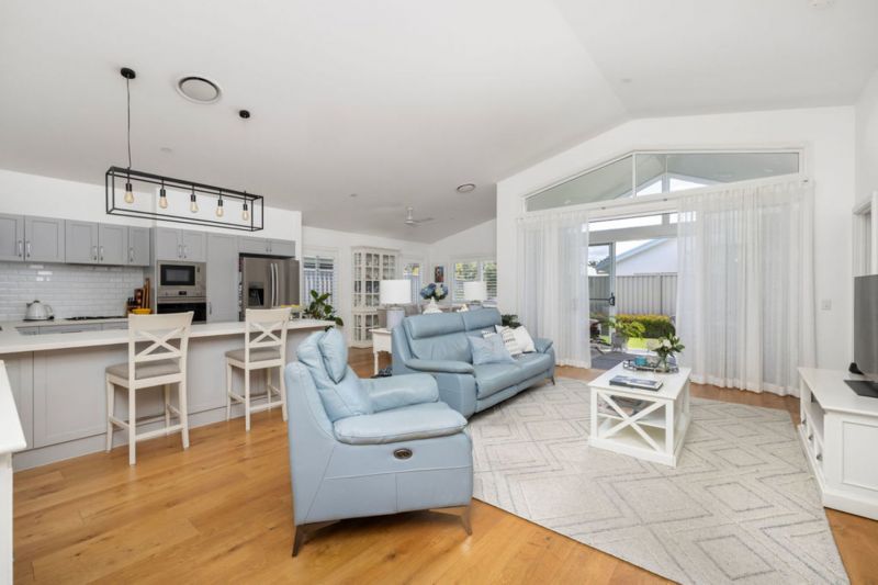 Beautifully Presented North-Facing 3 Bedroom Home