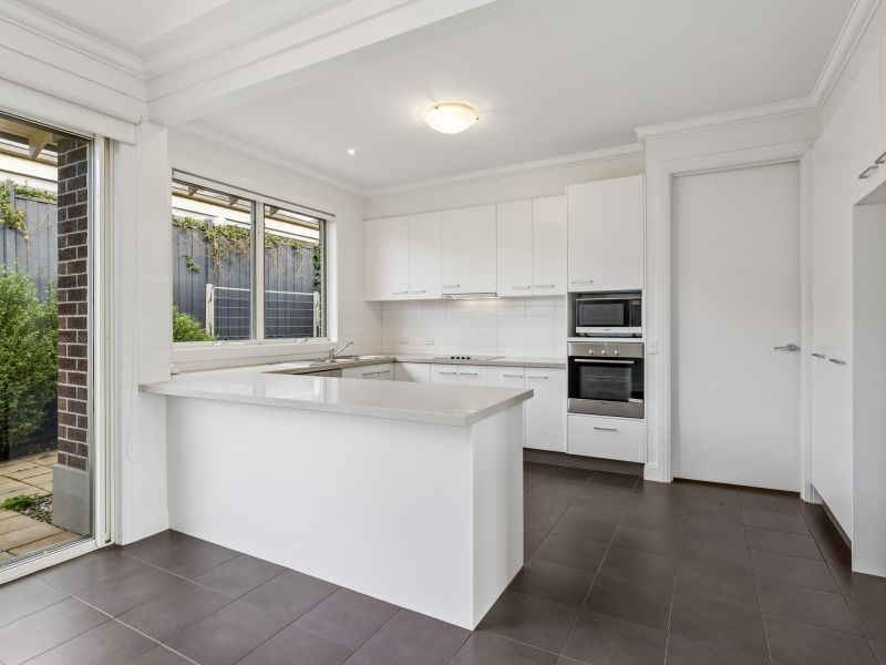 Modern Elegance, Quiet Location