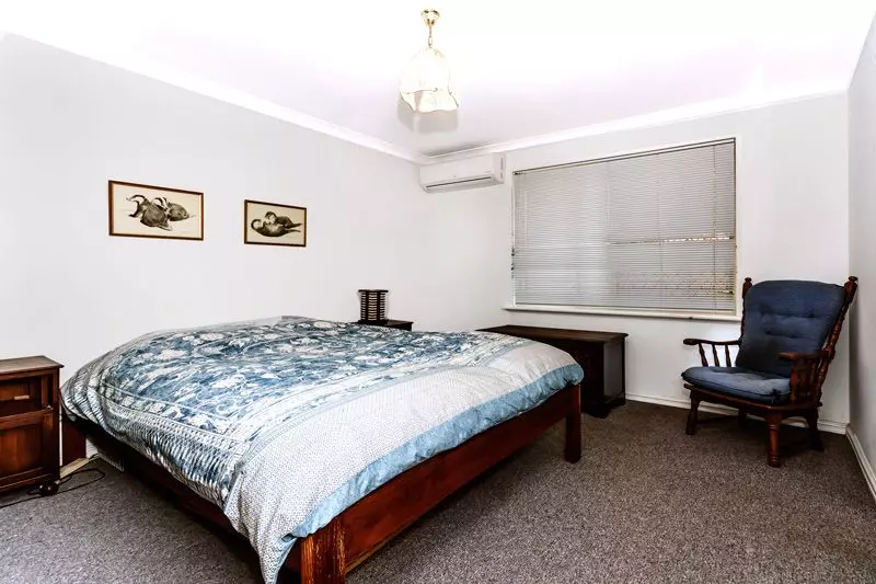 Pristine Beaches - secure cul de sac