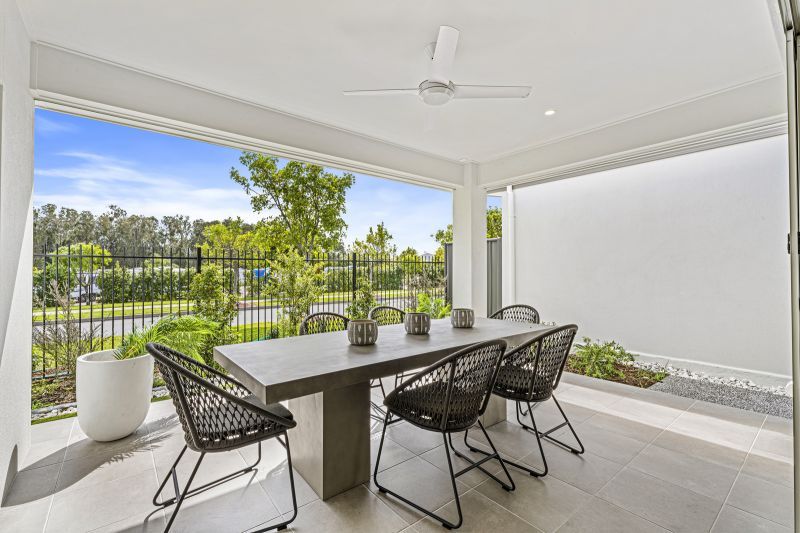 Site 523 - Sunningdale Gable Facade Newly Built Display Home - Under Contract