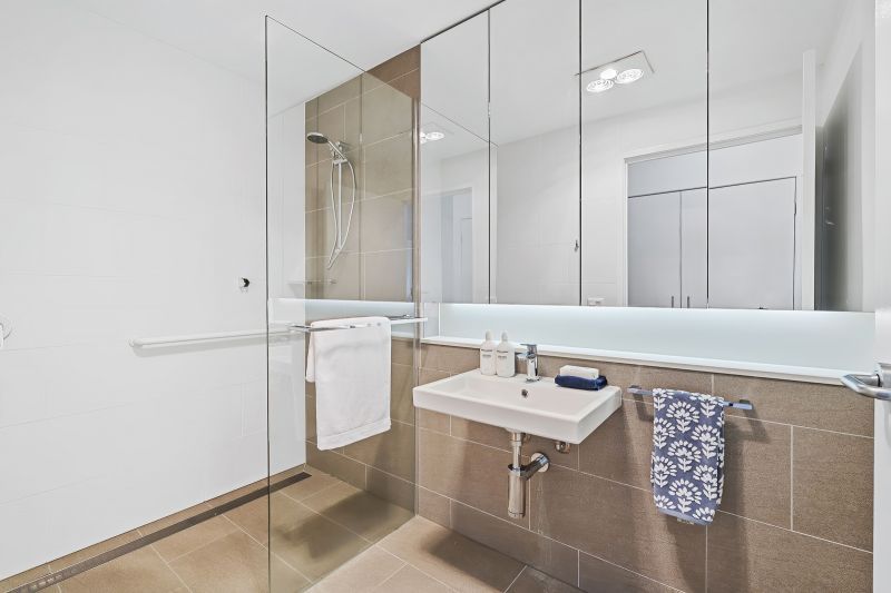Retire in style on the Sunshine Coast!