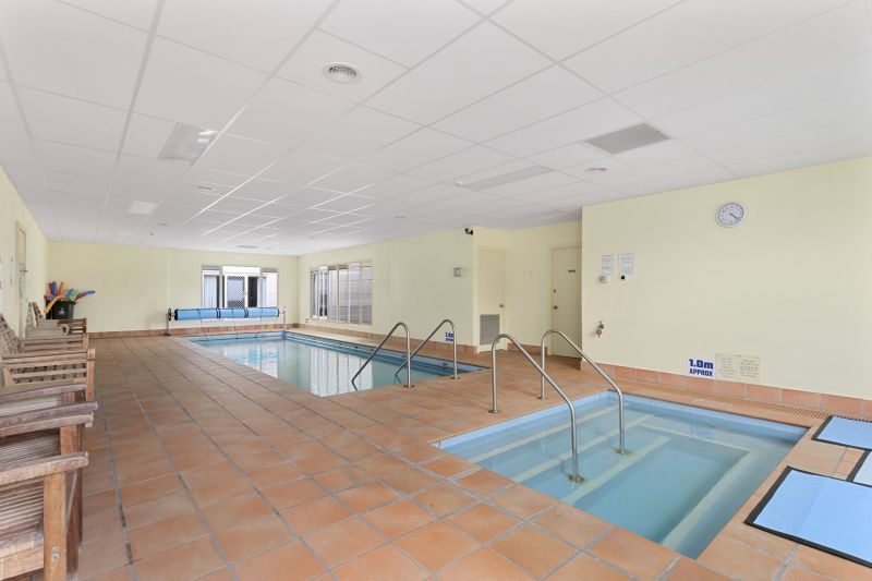 Low maintenance home with added bonus of 2 toilets