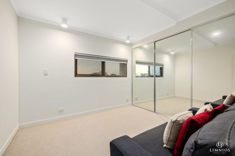 Lifestyle and Location!