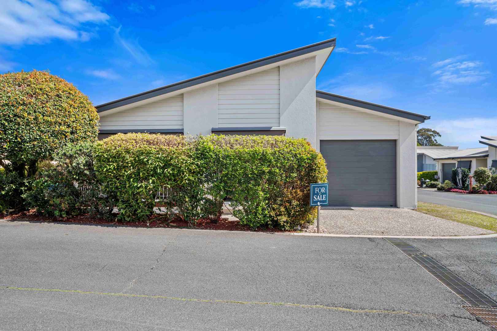 Great location for this two bedroom home in Palm Lake Resort Eagleby