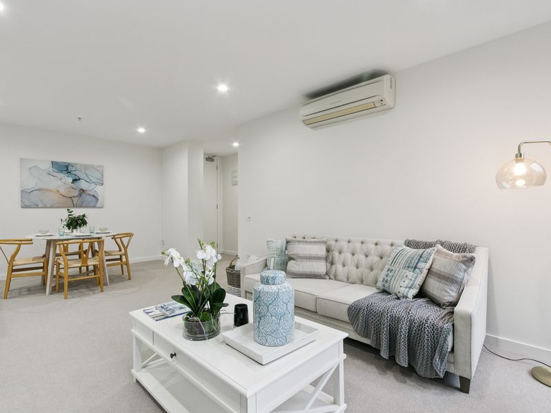 Bright and Modern Apartment in Prime Brighton Location