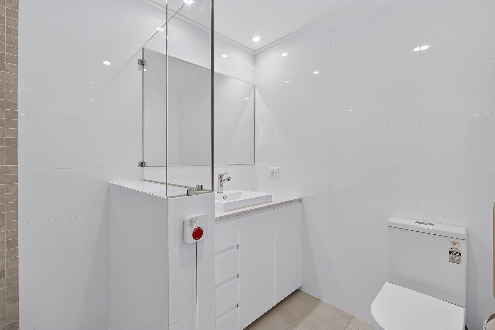 Recently renovated two-bedroom villa - move in ready!