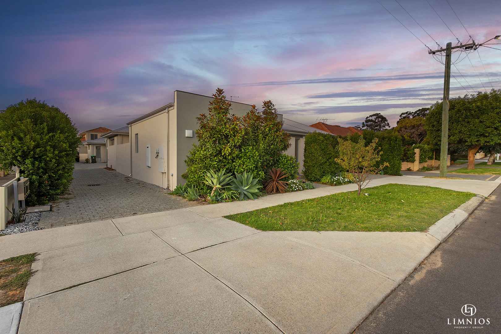 Spacious, Modern & Unparalleled Location!!