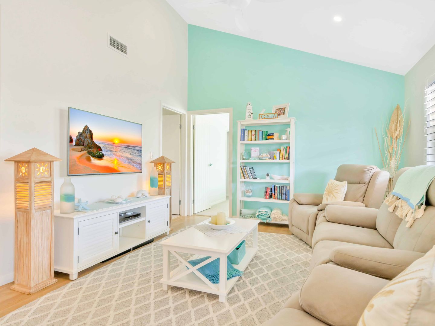 Corner Block, 12-Metre North-Facing Alfresco - Clifton Yamba