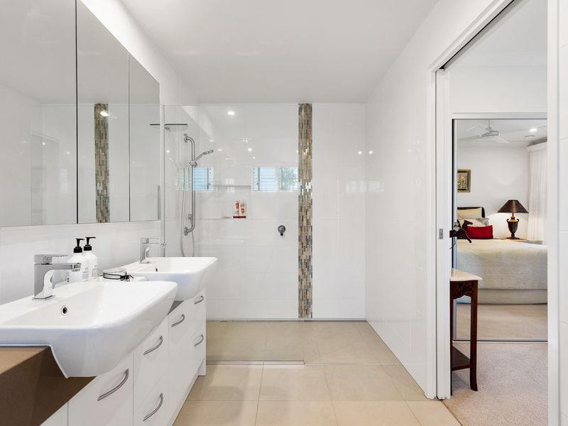 Sit Back, Relax and Watch the Tee Off From the First Hole